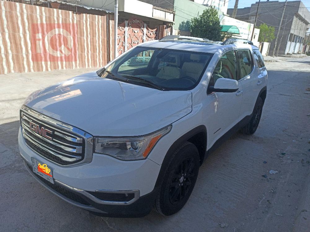 جی ئێم سی ئەکادیا